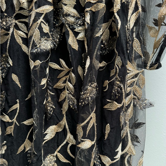 Marchesa Metallic Gold Leaf Gown - Picture 7 of 10